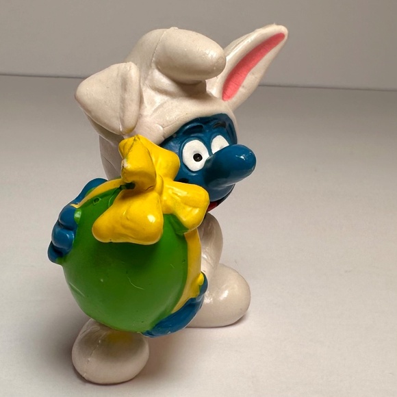 Vintage Easter Bunny Smurf Figurine 1982 Schleich Peyo Portugal Smurfs - Picture 2 of 5